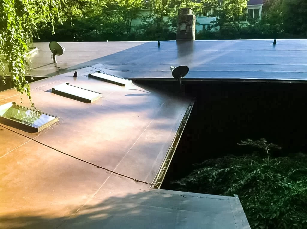 IB Roof Systems PVC membrane. Sealed surface with hot-air welded seams