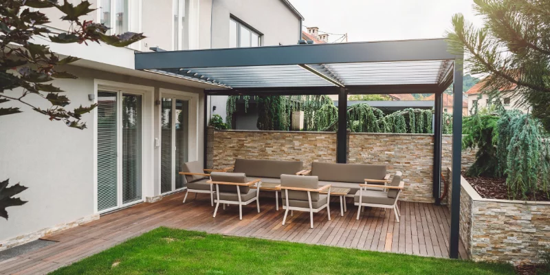 Modern flat roof patio
