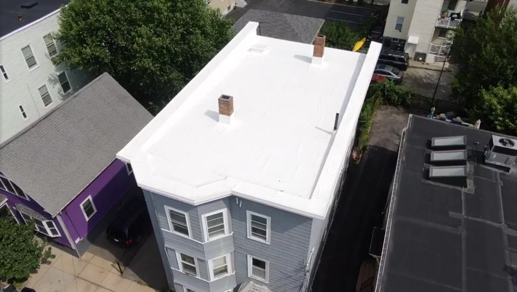 3 store house with flat roof