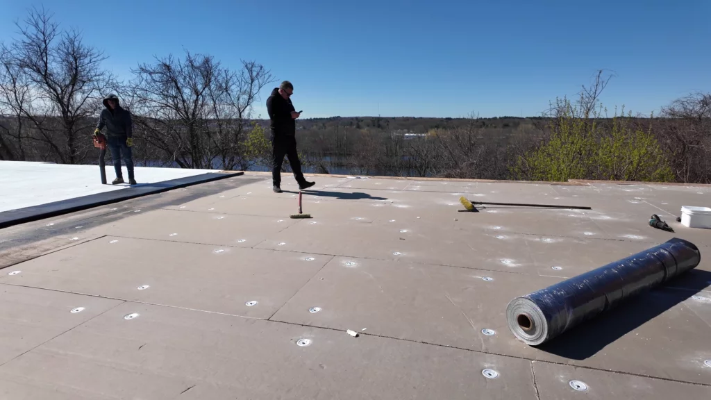 pvc roofer - idflatroof