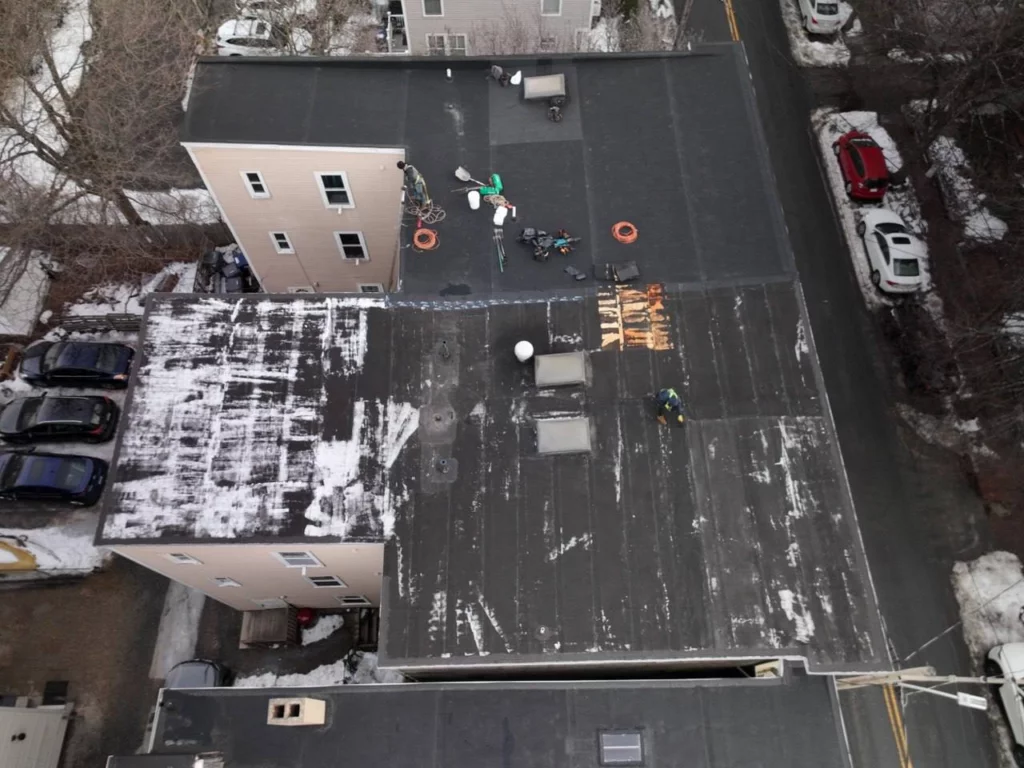 Solaris Rd roof replacement in Hyde Park