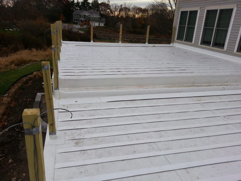 how to install a deck on a flat roof