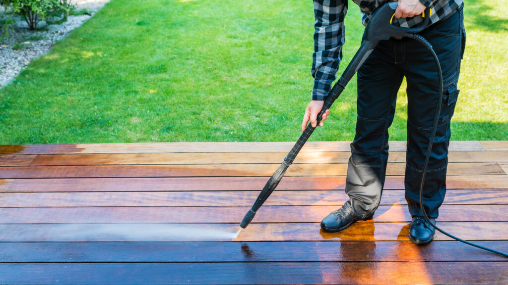 deck pressure washing