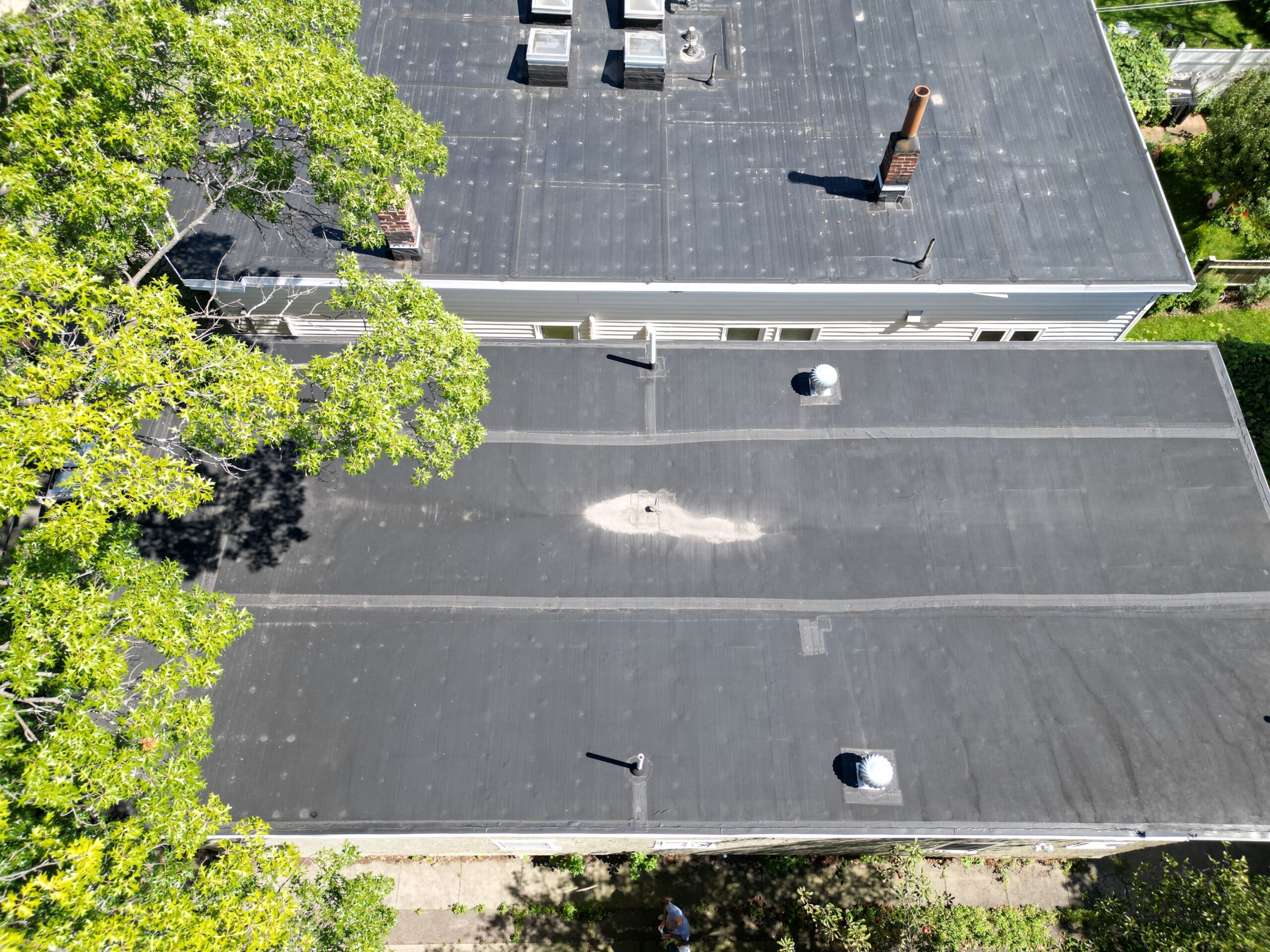 Rubber Roof Damage: Repair or Replace?
